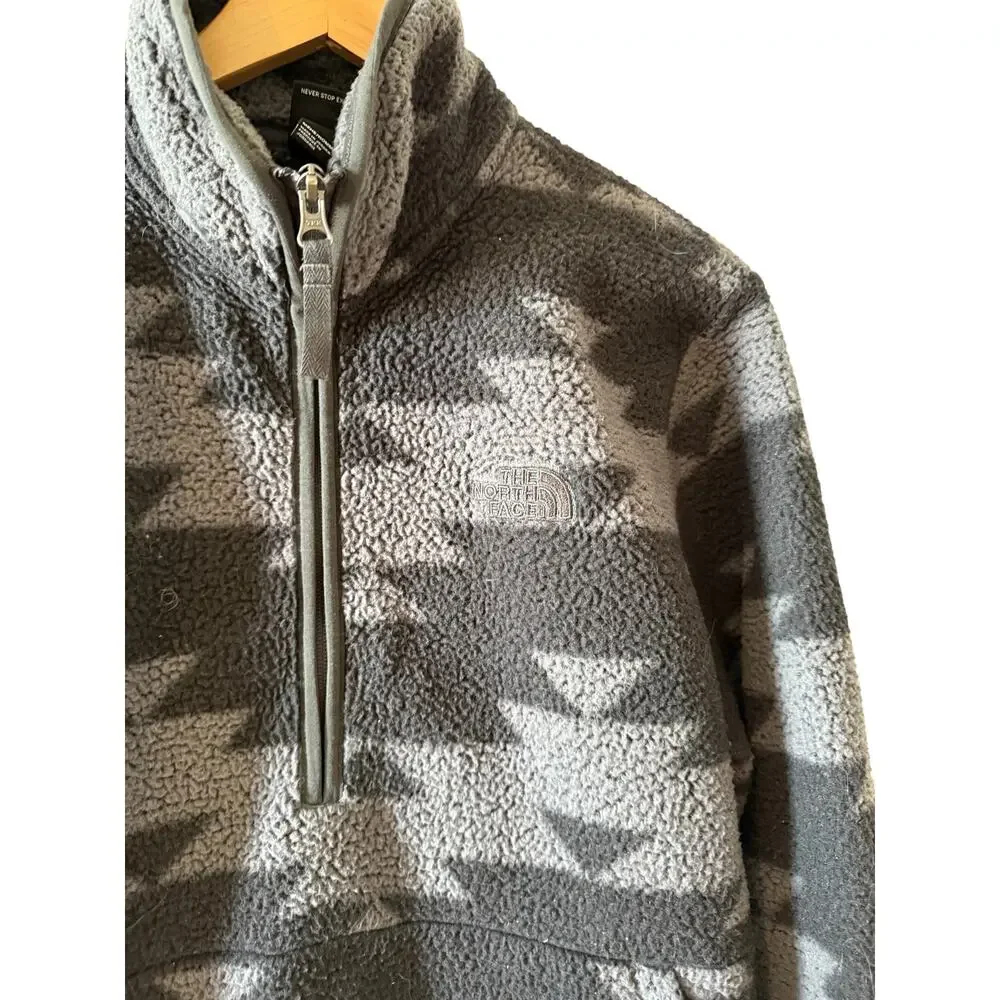 The North Face Campshire Half Zip Sherpa Jacket Gray Aztec Print M